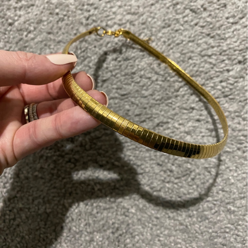 ⭐️Gold snake chain necklace